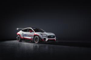 Ford Mustang Mach-E 1400 Prototype 2020 года 